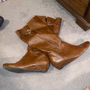 Brown boots